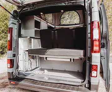 Fourgon aménagé - Hanroad Trek 5+ : virée en autonomie dans un van qui se  conduit comme une voiture